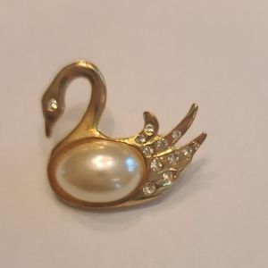 Vintage Faux Pearl And Rhinestone Swan Brooch Pin